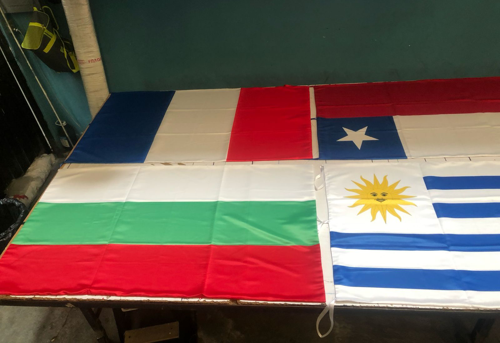 Distribuidor de banderas de fútbol del mundial al mayoreo
